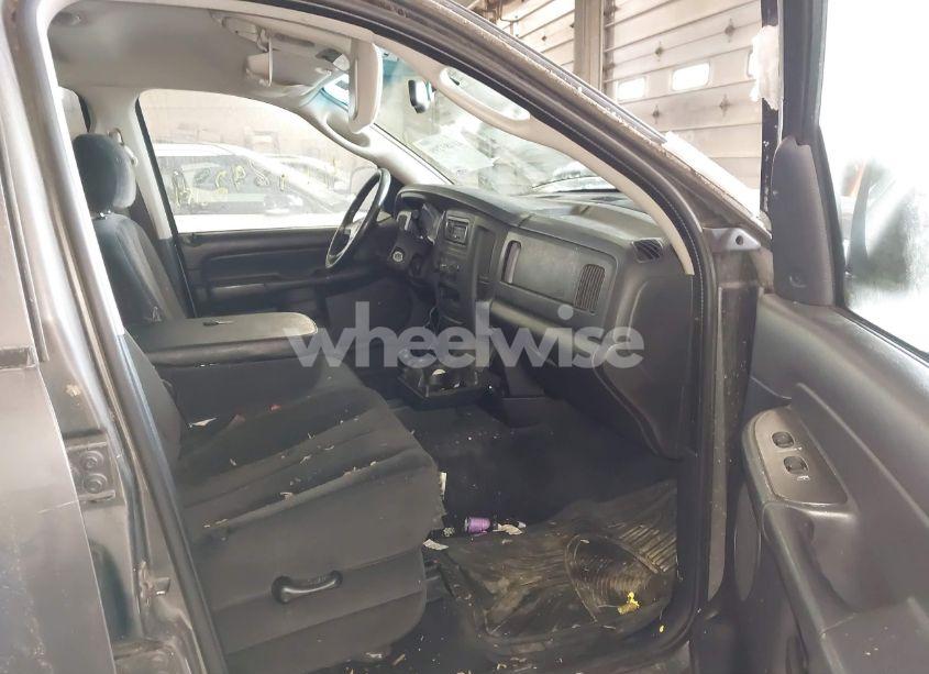 Photo 5 of 2002 Dodge Ram 1500 ST (VIN 3D7HU18N12G198976)