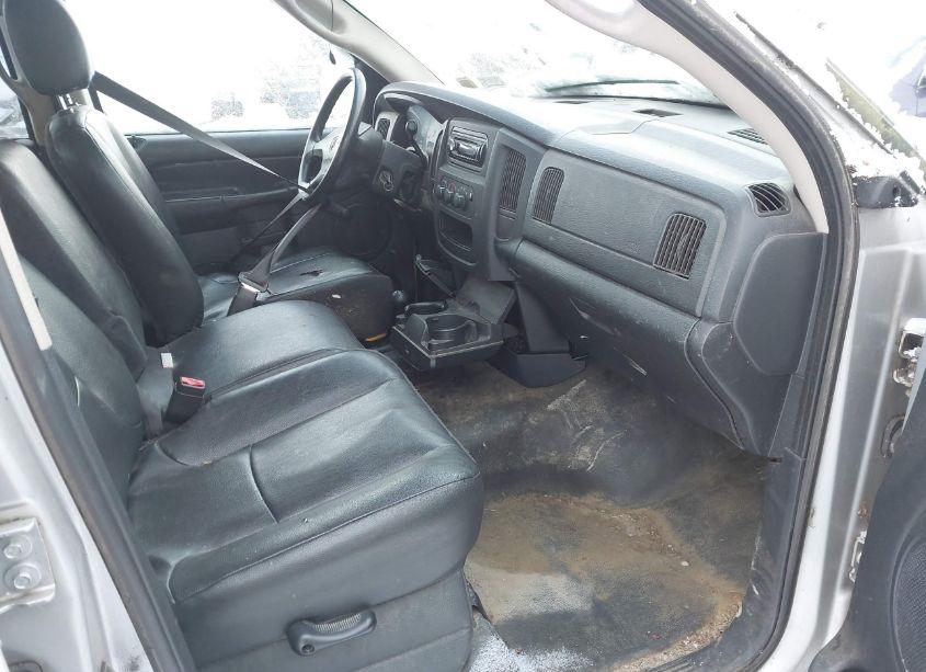 Photo 5 of 2002 Dodge Ram 1500 ST (VIN 3D7HU18N82G170771)