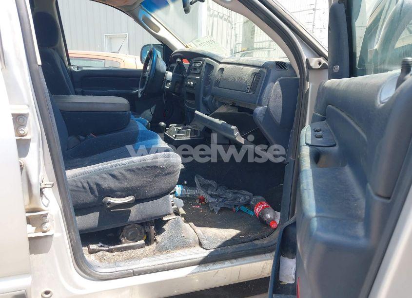 Photo 5 of 2002 Dodge Ram 1500 ST (VIN 3D7HU18NX2G157441)