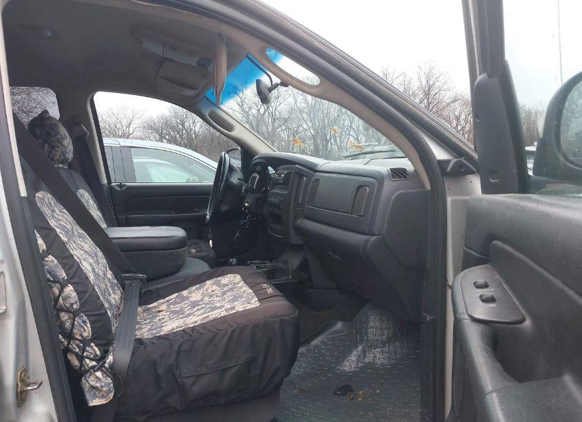 Photo 5 of 2002 Dodge Ram 1500 ST (VIN 3D7HU18Z22G212029)