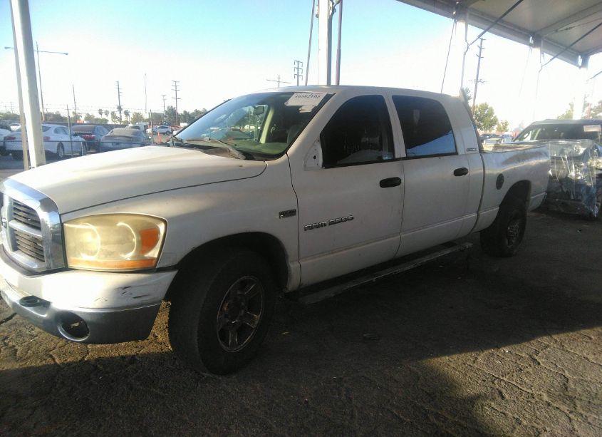 Photo 2 of 2006 Dodge Ram 2500 SLT (VIN 3D7KR29D16G267707)