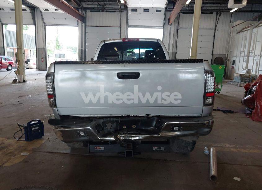 Photo 16 of 2005 Dodge Ram 2500 SLT/LARAMIE (VIN 3D7KS28C95G753869)