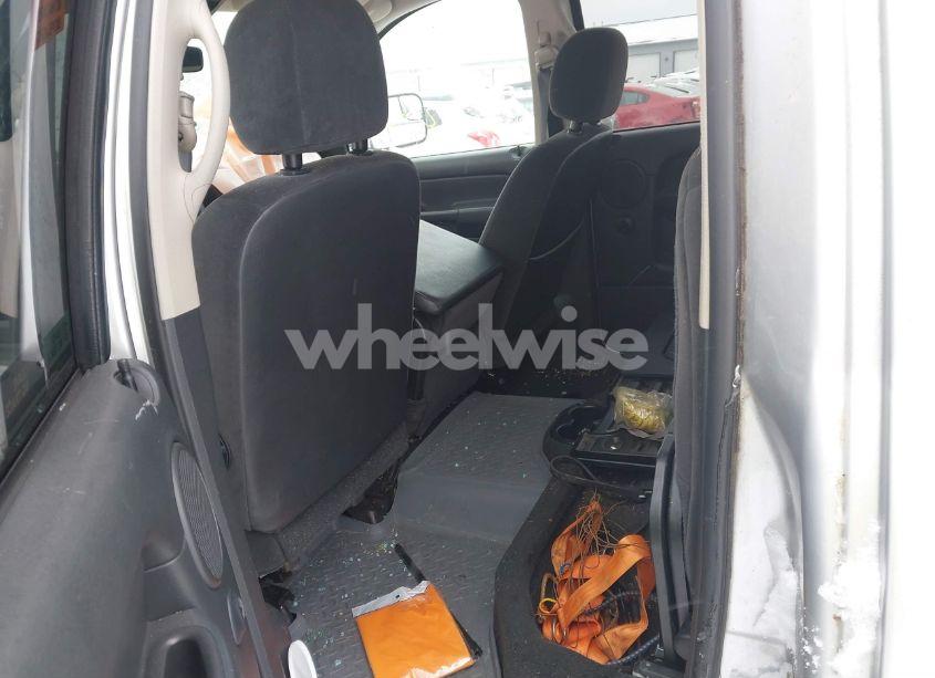 Photo 8 of 2005 Dodge Ram 3500 SLT/LARAMIE (VIN 3D7LS38C45G825555)