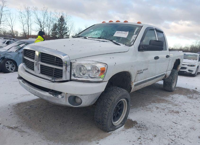 Photo 2 of 2006 Dodge Ram 3500 SLT/TRX4 OFF ROAD/SPORT (VIN 3D7LX38C96G265549)