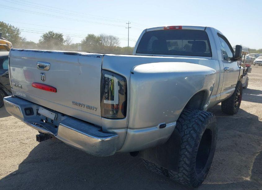 Photo 4 of 2005 Dodge Ram 3500 ST (VIN 3D7MS46C55G749941)