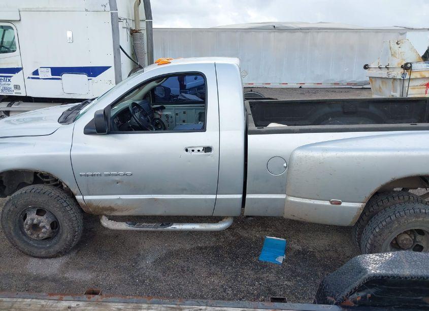 Photo 13 of 2004 Dodge Ram 3500 SLT/LARAMIE (VIN 3D7MU46C44G102214)