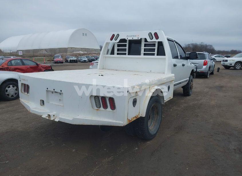 Photo 4 of 2004 Dodge Ram 3500 SLT/LARAMIE (VIN 3D7MU48C04G264404)