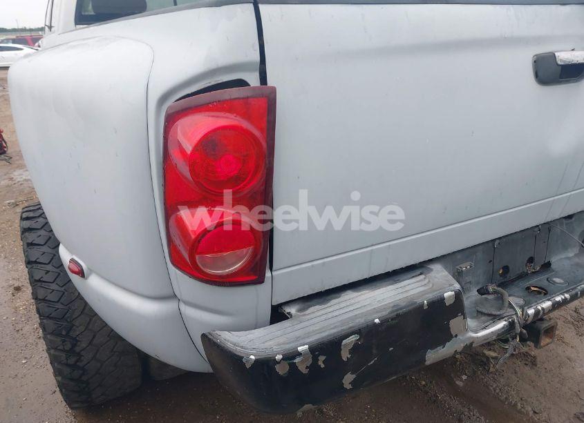 Photo 10 of 2004 Dodge Ram 3500 SLT/LARAMIE (VIN 3D7MU48C24G201739)