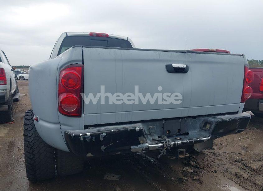 Photo 14 of 2004 Dodge Ram 3500 SLT/LARAMIE (VIN 3D7MU48C24G201739)