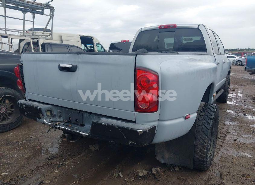 Photo 4 of 2004 Dodge Ram 3500 SLT/LARAMIE (VIN 3D7MU48C24G201739)