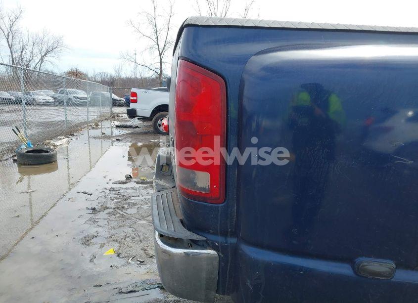 Photo 8 of 2004 Dodge Ram 3500 SLT/LARAMIE (VIN 3D7MU48C84G196840)