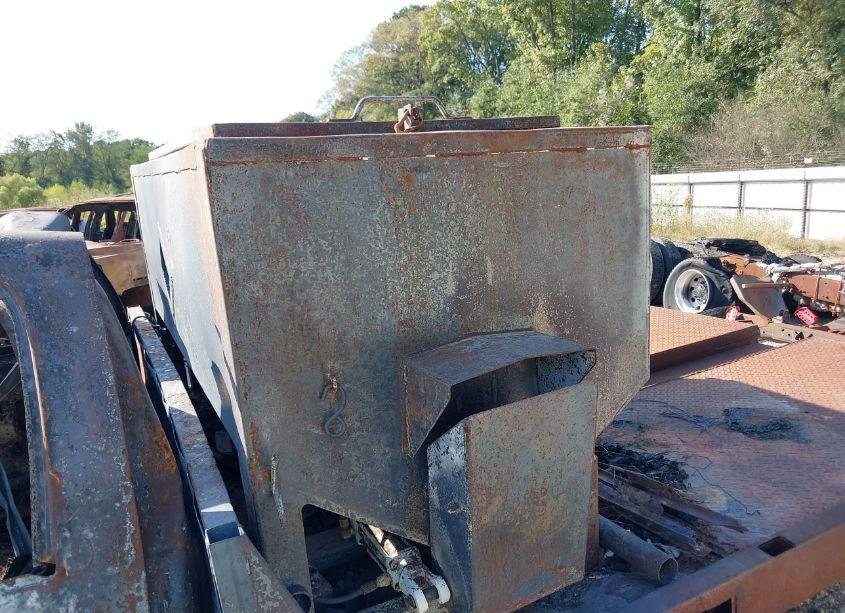 Photo 13 of 2004 Dodge Ram 3500 SLT/LARAMIE (VIN 3D7MU48C94G201673)