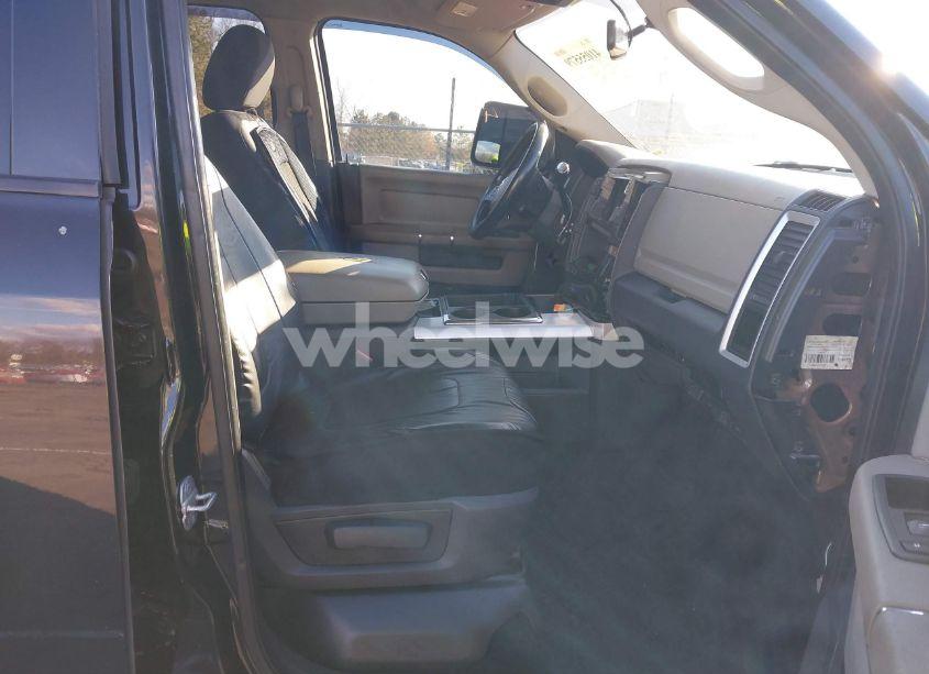 Photo 5 of 2010 Dodge Ram 2500 SLT (VIN 3D7UT2CL2AG131105)