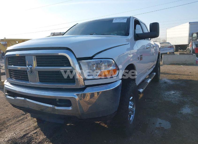 Photo 2 of 2010 Dodge Ram 2500 SLT (VIN 3D7UT2CL2AG161740)