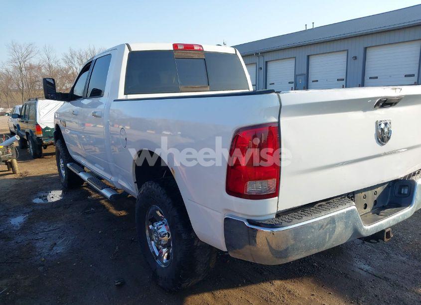 Photo 3 of 2010 Dodge Ram 2500 SLT (VIN 3D7UT2CL2AG161740)