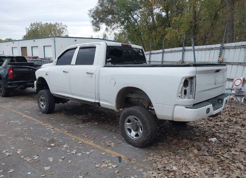 Photo 3 of 2010 Dodge Ram 2500 SLT (VIN 3D7UT2CL4AG129050)