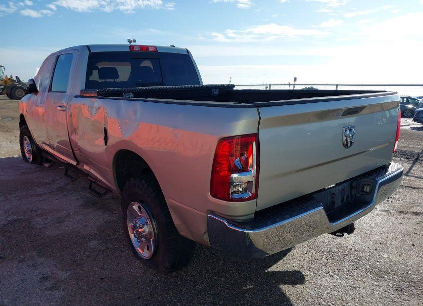 Photo 13 of 2010 Dodge Ram 2500 SLT (VIN 3D7UT2CL8AG159670)