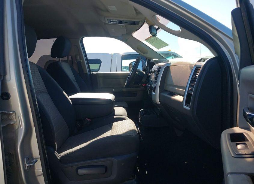 Photo 5 of 2010 Dodge Ram 2500 SLT (VIN 3D7UT2CL8AG159670)