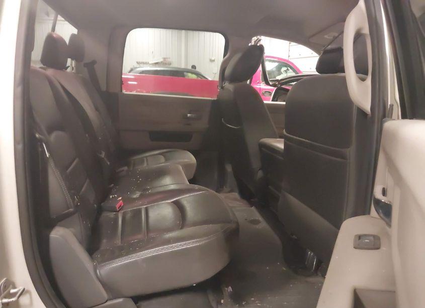 Photo 8 of 2010 Dodge Ram 2500 SLT (VIN 3D7UT2CLXAG146872)