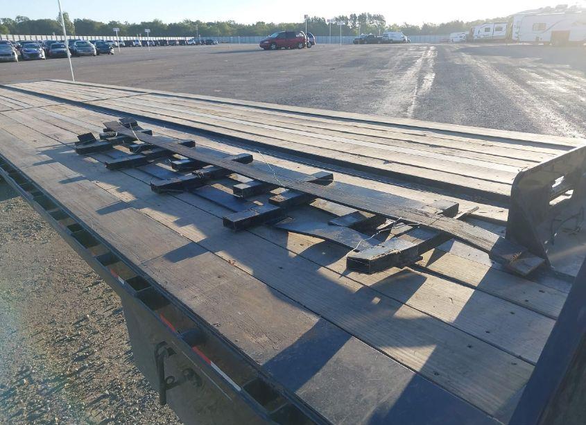 Photo 13 of 2023 Rawmaxx Gooseneck TRAILER (VIN 3EVGF4024P1106466)