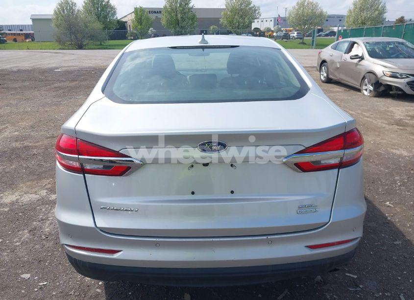 Photo 16 of 2019 Ford Fusion SEL (VIN 3FA6P0CD0KR******)