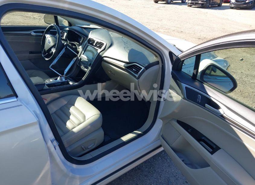 Photo 5 of 2020 Ford Fusion SEL (VIN 3FA6P0CD0LR159857)