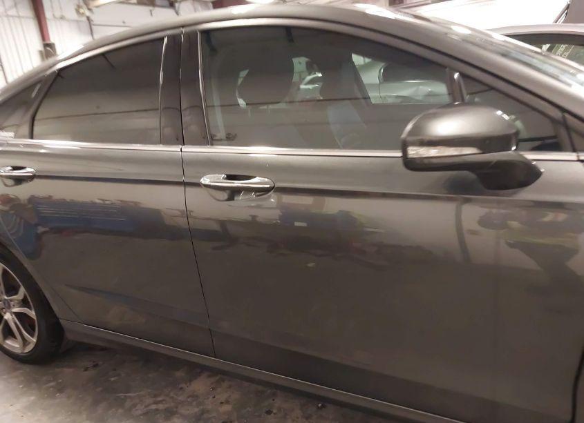 Photo 14 of 2020 Ford Fusion SEL (VIN 3FA6P0CD0LR175699)