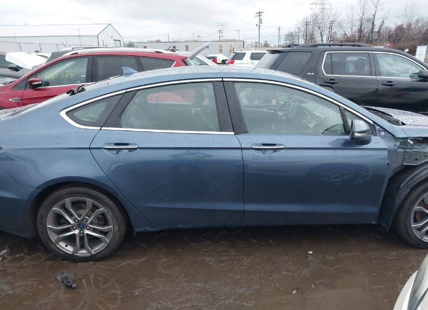 Photo 14 of 2019 Ford Fusion SEL (VIN 3FA6P0CD1KR196124)