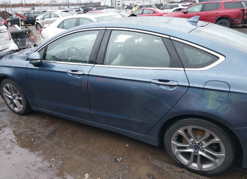 Photo 15 of 2019 Ford Fusion SEL (VIN 3FA6P0CD1KR196124)