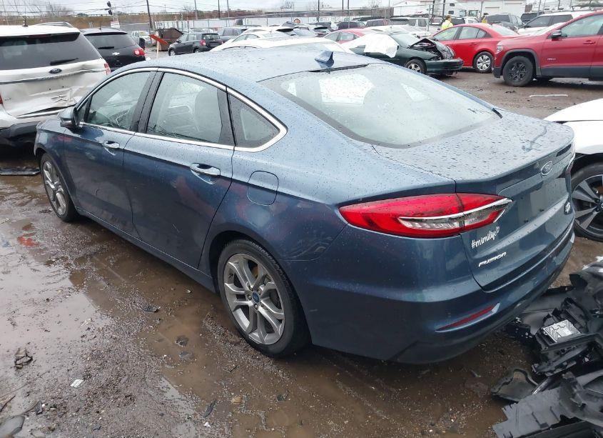 Photo 3 of 2019 Ford Fusion SEL (VIN 3FA6P0CD1KR196124)