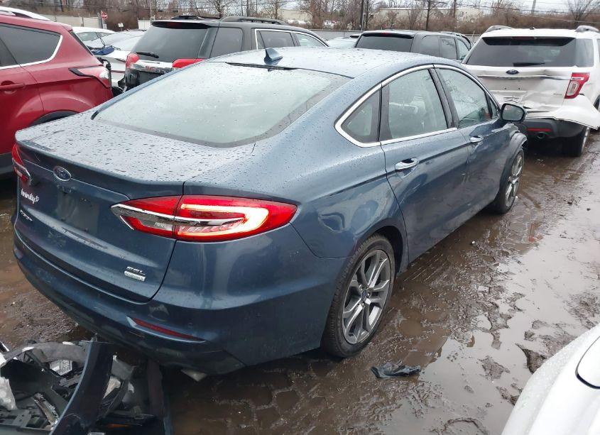 Photo 4 of 2019 Ford Fusion SEL (VIN 3FA6P0CD1KR196124)