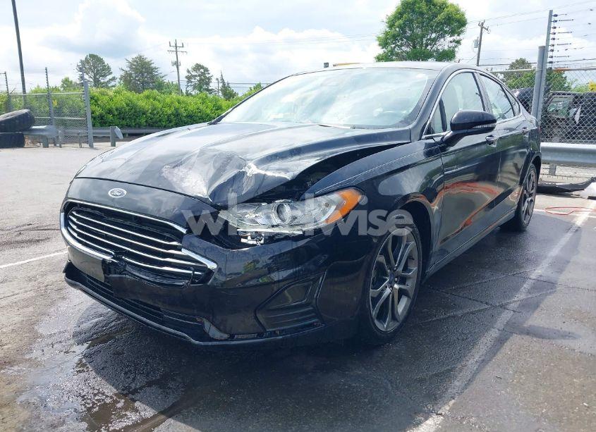 Photo 2 of 2019 Ford Fusion SEL (VIN 3FA6P0CD1KR269590)