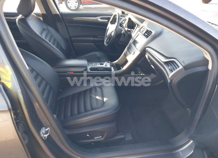 Photo 5 of 2020 Ford Fusion SEL (VIN 3FA6P0CD1LR196416)