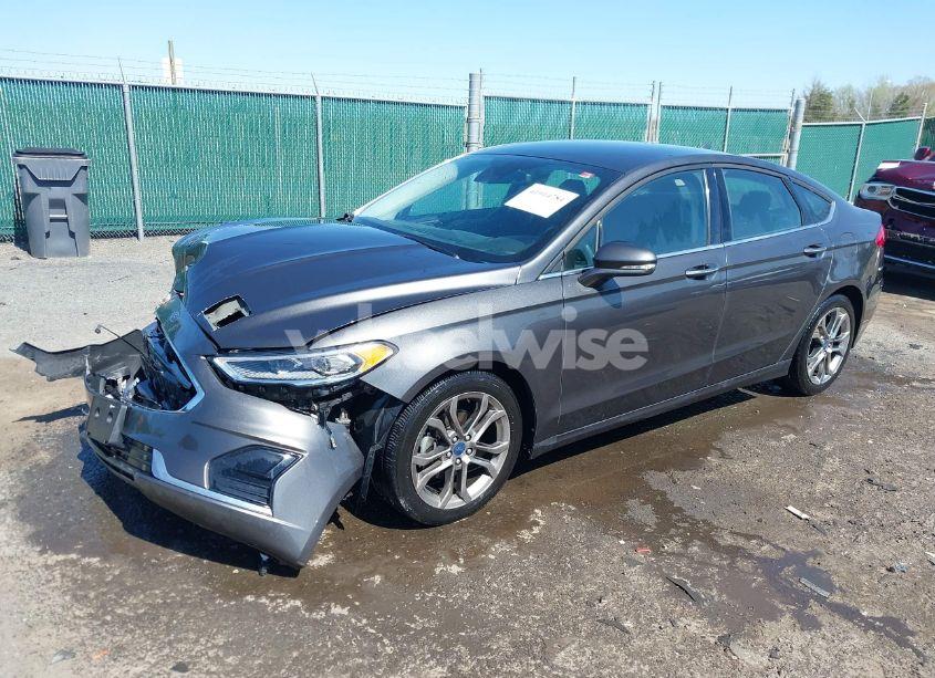 Photo 2 of 2020 Ford Fusion SEL (VIN 3FA6P0CD1LR207852)