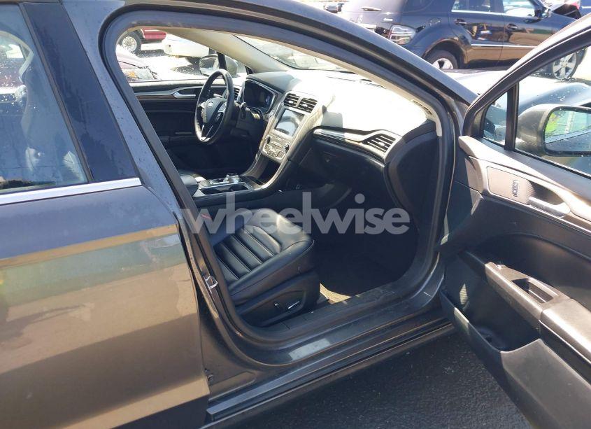 Photo 5 of 2020 Ford Fusion SEL (VIN 3FA6P0CD1LR207852)