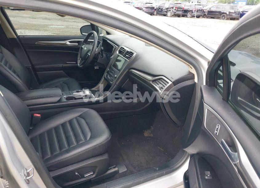 Photo 5 of 2019 Ford Fusion SEL (VIN 3FA6P0CD2KR140998)