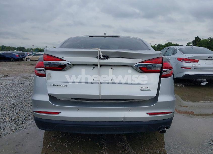 Photo 6 of 2019 Ford Fusion SEL (VIN 3FA6P0CD2KR140998)