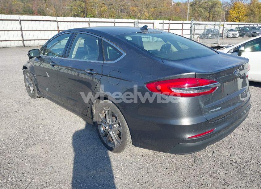 Photo 3 of 2019 Ford Fusion SEL (VIN 3FA6P0CD2KR145389)