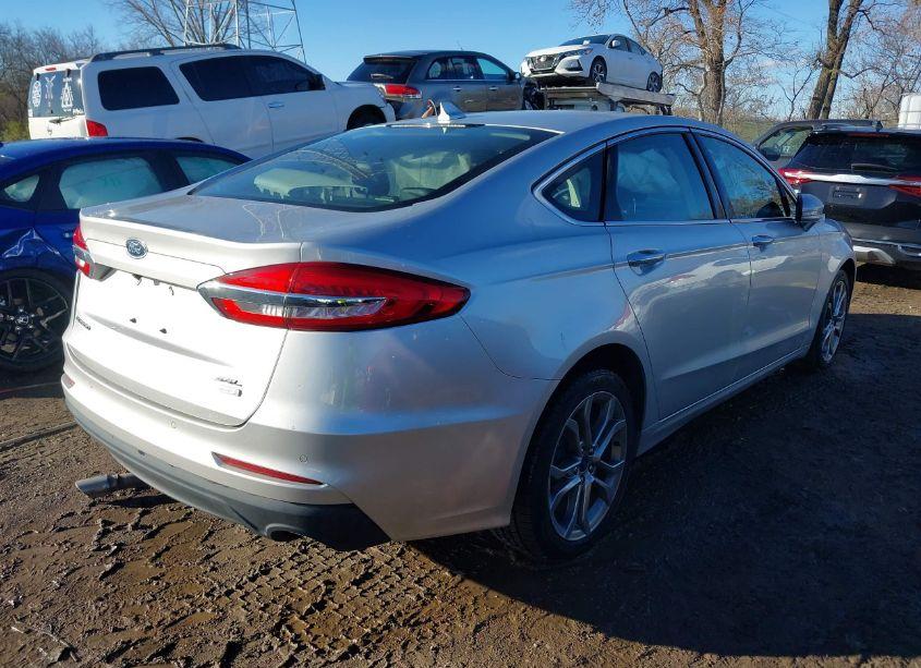 Photo 4 of 2019 Ford Fusion SEL (VIN 3FA6P0CD2KR151001)
