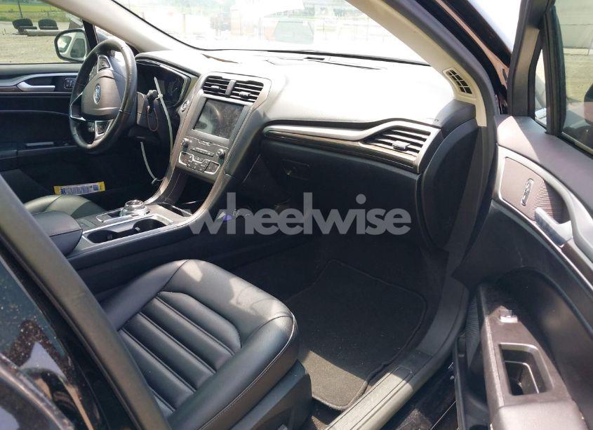 Photo 5 of 2020 Ford Fusion SEL (VIN 3FA6P0CD2LR209061)