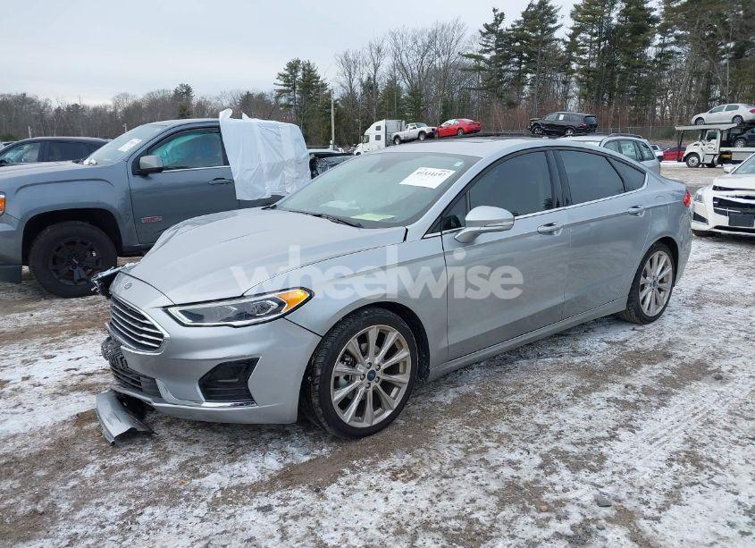 Photo 2 of 2020 Ford Fusion SEL (VIN 3FA6P0CD2LR246370)