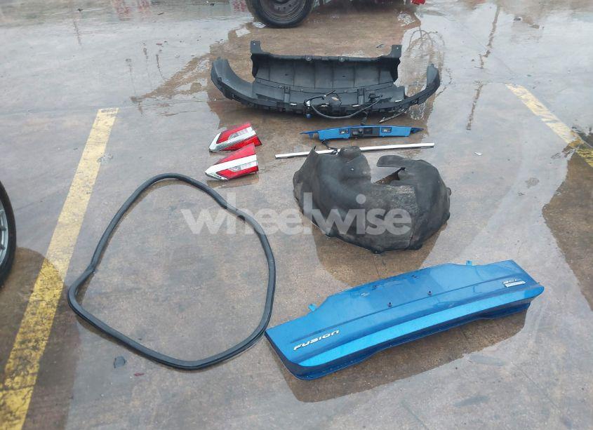 Photo 12 of 2019 Ford Fusion SEL (VIN 3FA6P0CD3KR113566)