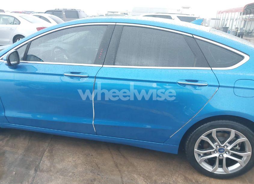 Photo 15 of 2019 Ford Fusion SEL (VIN 3FA6P0CD3KR113566)