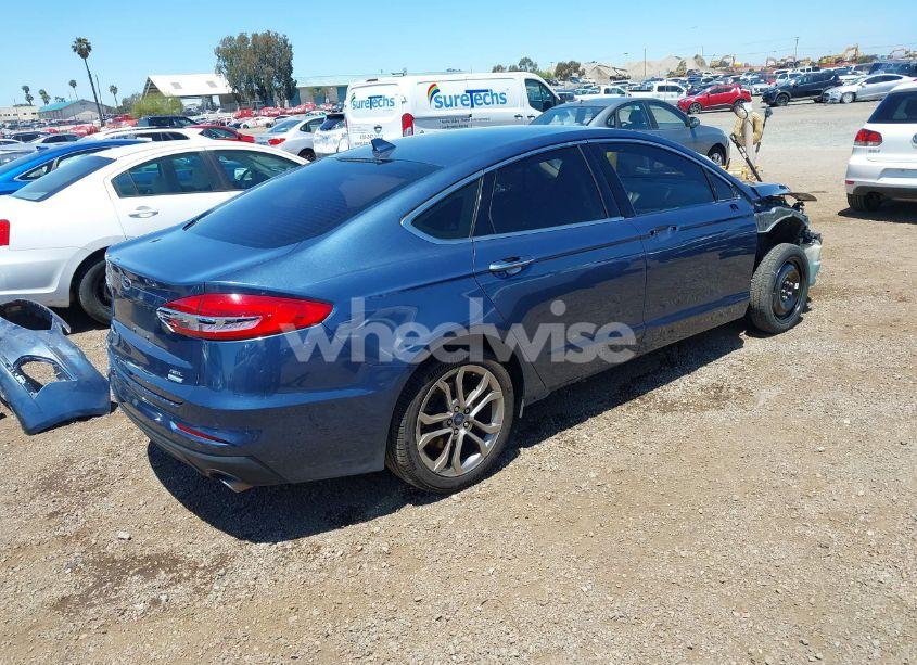 Photo 4 of 2019 Ford Fusion SEL (VIN 3FA6P0CD3KR134398)