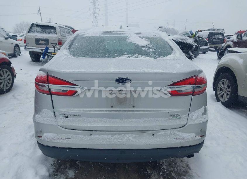 Photo 16 of 2019 Ford Fusion SEL (VIN 3FA6P0CD3KR181169)