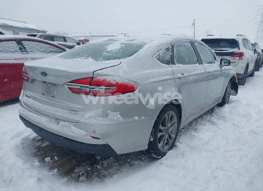 Photo 4 of 2019 Ford Fusion SEL (VIN 3FA6P0CD3KR181169)