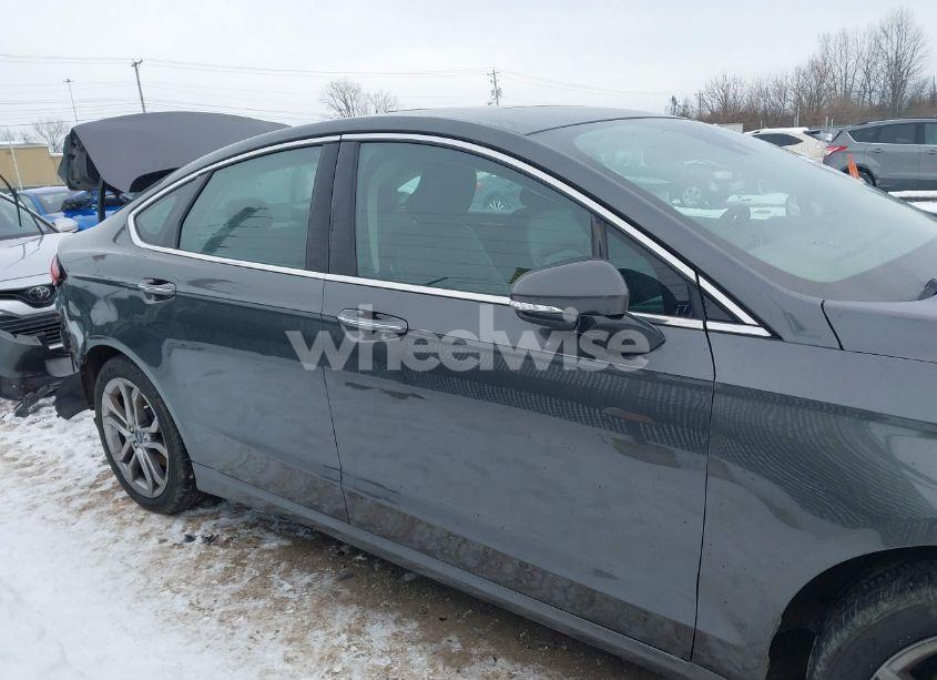 Photo 14 of 2019 Ford Fusion SEL (VIN 3FA6P0CD3KR253746)