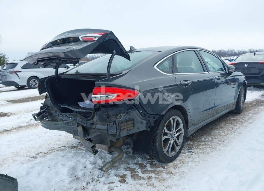 Photo 4 of 2019 Ford Fusion SEL (VIN 3FA6P0CD3KR253746)