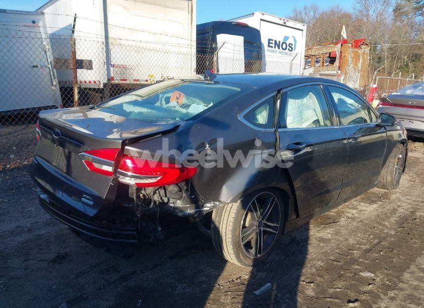 Photo 4 of 2019 Ford Fusion SEL (VIN 3FA6P0CD3KR259448)