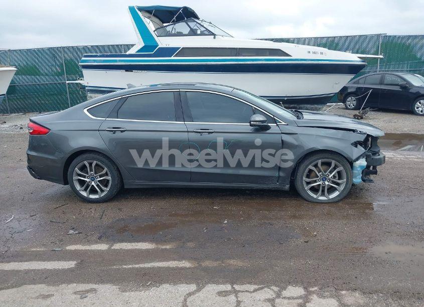 Photo 13 of 2019 Ford Fusion SEL (VIN 3FA6P0CD3KR259854)